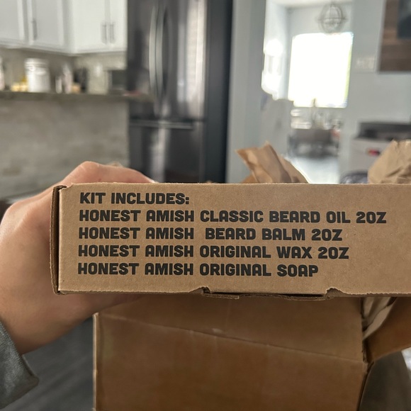 Honest Amish Beard Care Kit - Picture 2 of 12